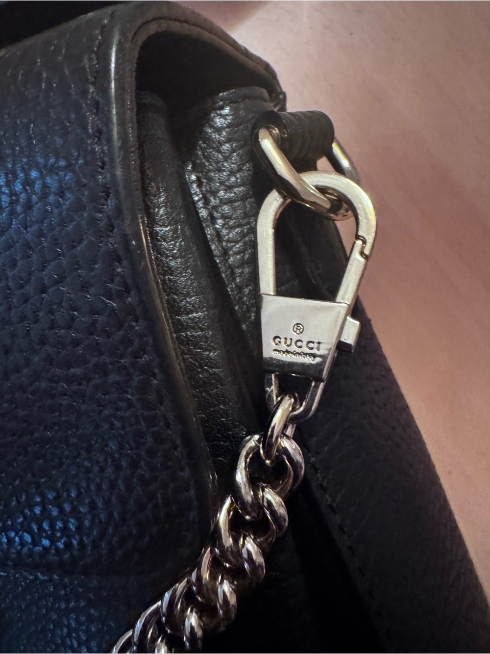 Leather Medium Shoulder Bag with Gold Double G Clasp - Picture 10 of 11